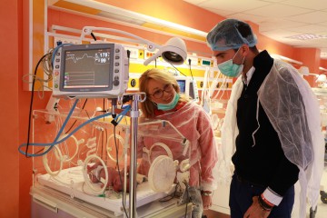 Horia Tecău a donat bani pentru Secția de Neonatologie: a fost cumpărat un ventilator de suport respirator