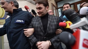 Mandatul de arestare preventivă în cazul lui Șova, prelungit cu 30 de zile