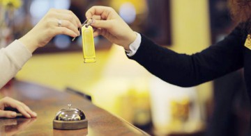 27 de hoteluri, pensiuni şi hosteluri, scoase la vânzare