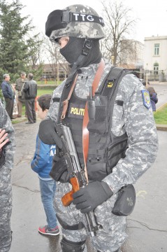 Poliţiştii asigură constănţenii că sunt la datorie de 1 Decembrie!