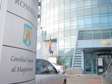 Procuror din circumscripţia Parchetului Curţii de Apel Constanţa, în atenţia CSM