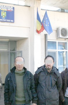 Sirienii care au ameninţat siguranţa României, lăsaţi fără maşini şi obligaţi să meargă la cursuri de reintegrare