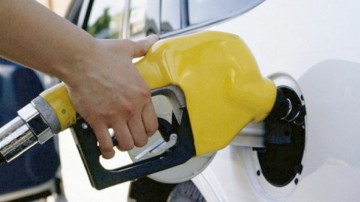 Preţurile carburanţilor s-au prăbuşit. Motorină sub 4,7 lei, benzină la 4,8 lei