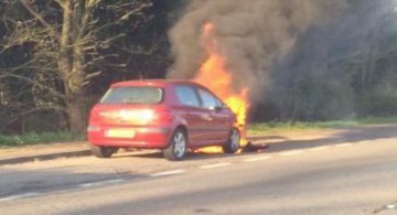 O persoană a fost rănită la Cobadin după ce i-a luat foc maşina!