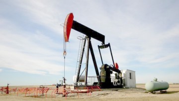 Preţul petrolului Brent a atins minimul ultimilor 11 ani