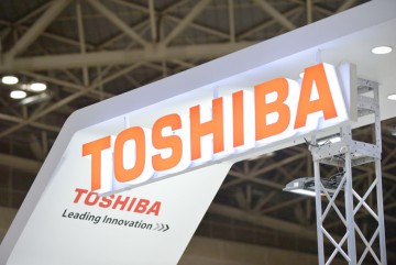 Pierderi record și concedieri la Toshiba