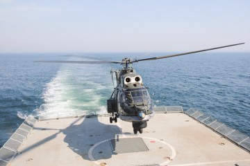 Procesul de modernizare a elicopterelor IAR-330 Puma naval a fost finalizat