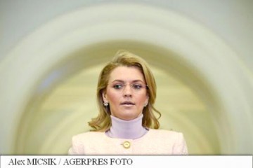 PNL iniţiază două proiecte de lege pentru reprezentarea de gen în rândul candidaţilor la locale şi parlamentare