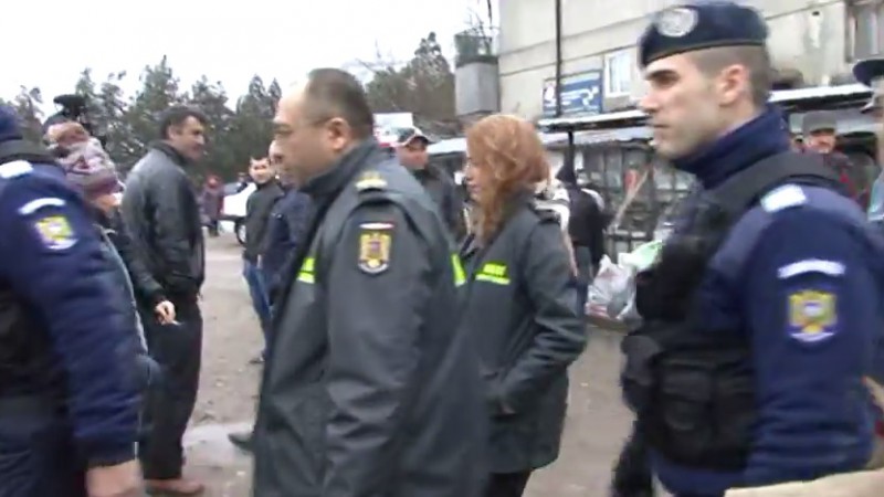 Scandal uriaș: inspectori ANAF din Constanța, sechestrați de comercianți Scandal uriaș: inspectori ANAF din Constanța, sechestrați de comercianți