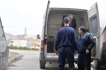 Bercuţă, trimis în judecată pentru trafic de minori!