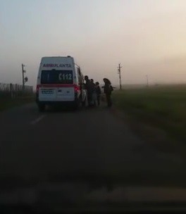 Anchetă la Ambulanță: un șofer a transportat mai mulţi autostopişti Anchetă la Ambulanță: un șofer a transportat mai mulţi autostopişti