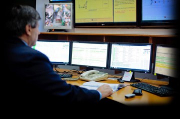 Primăria Constanța pune la dispoziţia cetăţenilor un număr de telefon la care pot semnala problemele generate de ninsoare