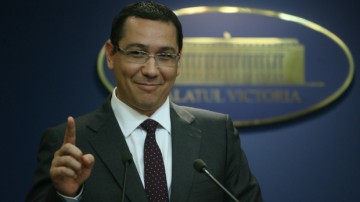 VICTOR PONTA, un nou proiect. Fostul premier îşi lansează o fundaţie. Cine îi este alături