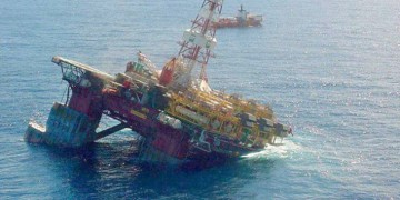 Petrolul coboară vertiginos după ridicarea sancţiunilor impuse Iranului