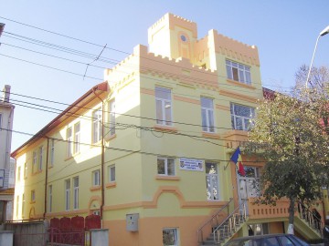 Consultări publice cu privire la planul cadru pentru clasele V-VIII