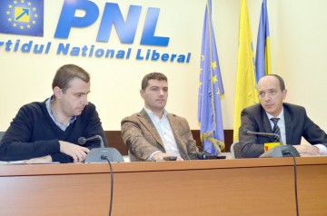 Primarul din Ovidiu s-a înscris în PNL. Candidatul de la Constanţa, lansat după 15 februarie