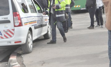 Angajat al unei benzinării din Constanţa, lovit de o maşină