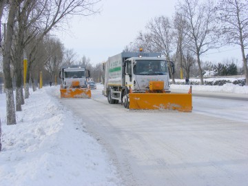 Utilajele de deszăpezire ale Polaris, pregătite să intervină