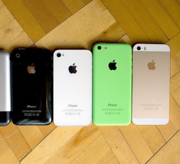 Telefoane contrafăcute, confiscate la Constanţa