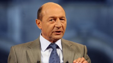 Traian Băsescu, despre scandalul deţinuţilor-scriitori: Ministerul Educaţiei, primul care trebuia să se pronunţe