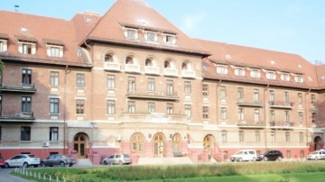 Hotelul Triumf din Bucureşti, scos la vânzare de RA-APPS