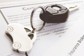 Patru instituţii de stat, cu lupa pe asigurători