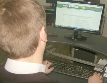 Studiu: 51,5% din traficul online a fost generat de oameni, iar restul de roboţi virtuali, în 2015