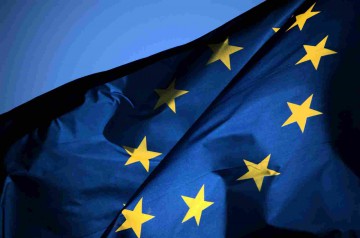 UE a îmbunătăţit prognoza de creştere economică pentru România, dar avertizează că Legea dării în plată este un risc