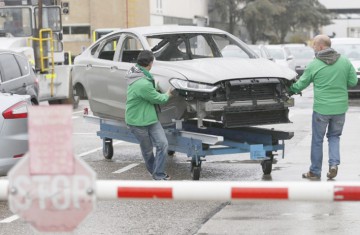 Ford anunţă concedieri în Europa