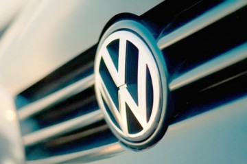 Volkswagen opreşte producţia la două fabrici din Germania