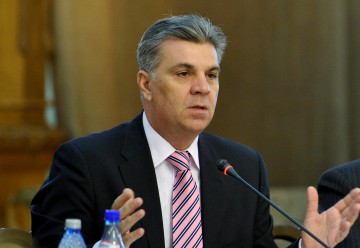 Zgonea acuză PNL că vrea să genereze un precedent periculos. Cum îl ironizează pe Predoiu