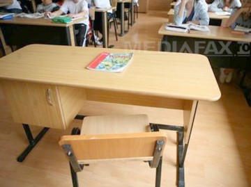 PROIECT: Elevii care au 14 ani să decidă singuri în privinţa orei de religie