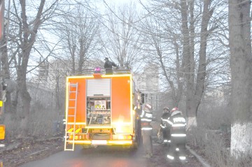 Incendiu la o casă din Ovidiu