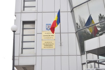O proxenetă a mamei Semilia, lăsată în arest la domiciliu