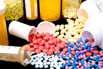 Camera Deputaților: Comisia pentru cultură a respins proiectul privind publicitatea la medicamente