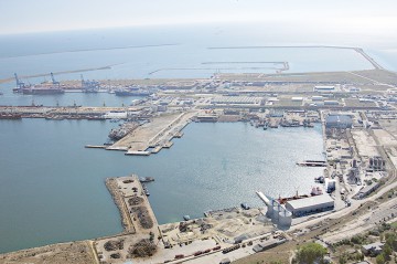 Probleme în Portul Constanţa: doi administratori şi-au dat demisia, bugetul - adoptat la a treia strigare