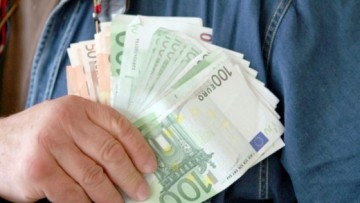 Nemţii angajează români