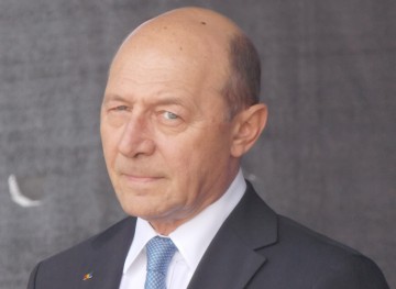 Băsescu: O firmă franceză a făcut în 2012 analiza substanțelor Hexi Pharma; cum de SRI nu a aflat?