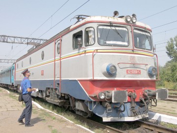 De Dragobete, CFR Călători pune în vânzare bilete la jumătate de preț pentru îndrăgostiți