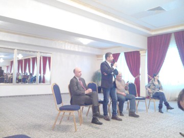Făgădău, în campanie electorală în mijlocul agenţilor economici din Mamaia