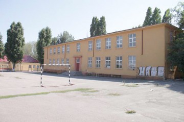 Două şcoli gimnaziale din Constanţa vor fi reabilitate