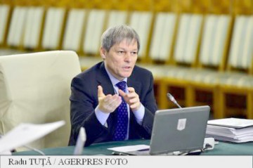Cioloş: Teama de a asuma decizii, de multe ori de frica DNA, poate fi cauzată de lipsa de claritate a legislaţiei