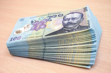 Finanţele au împrumutat, luni, 316 milioane de lei de la bănci, pe 11 ani, la un randament mediu de 3,82% pe an