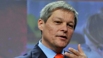Guvernul Cioloș l-a felicitat pe Donald Trump și i-a transmis că România va rămâne un aliat și partener de încredere al SUA