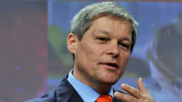 Guvernul Cioloș l-a felicitat pe Donald Trump și i-a transmis că România va rămâne un aliat și partener de încredere al SUA
