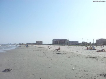 Se construieşte încă un bloc cu opt etaje în Mamaia Nord!