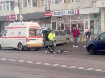 Biciclist accidentat pe strada Caraiman