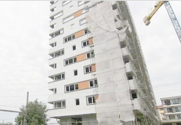 Alte modificări la blocul de pe care s-a aruncat consilierul judeţean Fronescu
