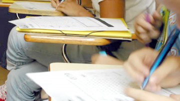 Simularea examenului de Bacalaureat începe luni
