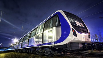 Metrorex a decis: Trenurile spaniole CAF intră pe M5, vechile trenuri IVA vor suplimenta parcul de pe M3 şi M4
